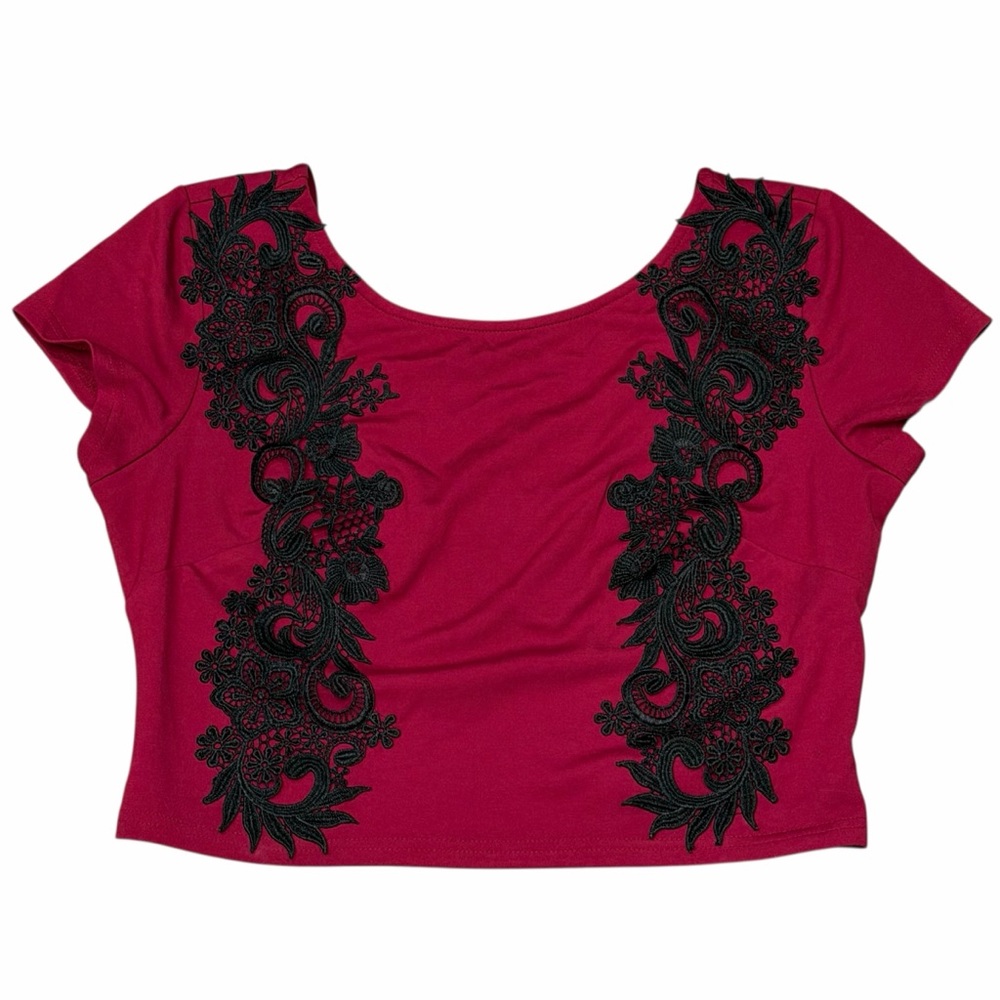 Bebe Red Crop Top w/ Black Lace Detail | Short Sleeve | Y2K Style